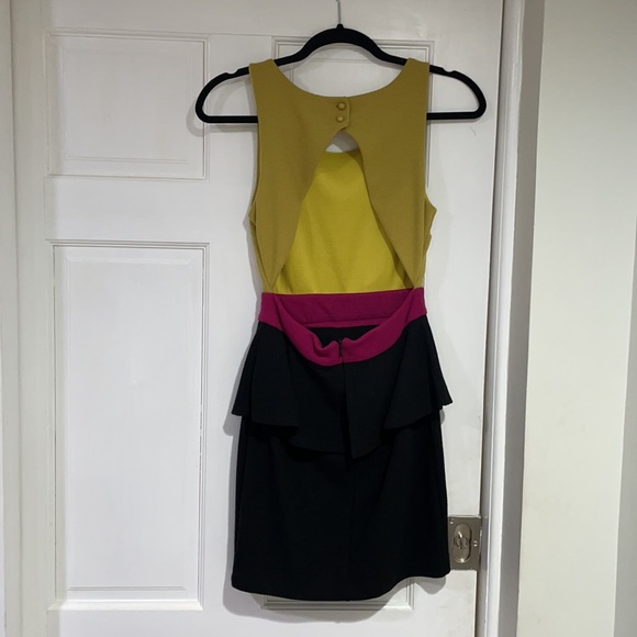 Open back Peplum dress, Green purple black, Size S - Picture 2 of 2